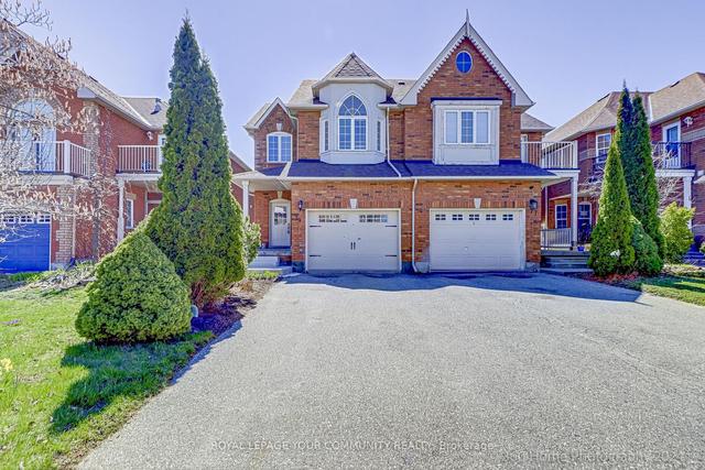 79 Antique Dr, House semidetached with 3 bedrooms, 3 bathrooms and 3 parking in Richmond Hill ON | Image 1