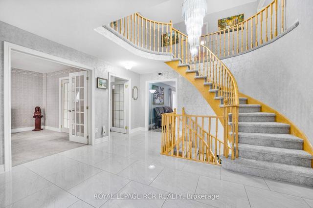 22 Ridelle Crt, House detached with 5 bedrooms, 5 bathrooms and 5 parking in Brampton ON | Image 36