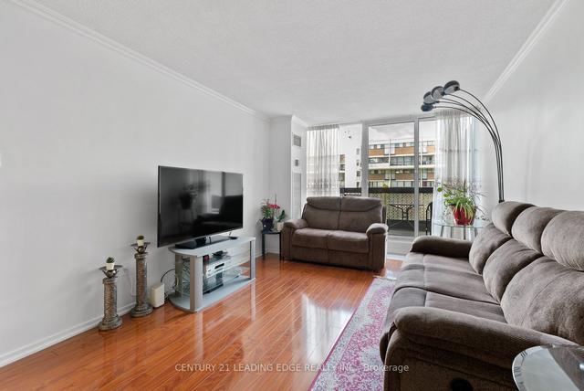 224 - 2 Valhalla Inn Rd, Condo with 3 bedrooms, 3 bathrooms and 1 parking in Toronto ON | Image 36