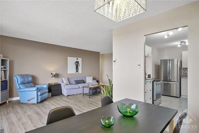 1008 - 2400 Virginia Drive, Condo with 2 bedrooms, 2 bathrooms and 1 parking in Ottawa ON | Image 10
