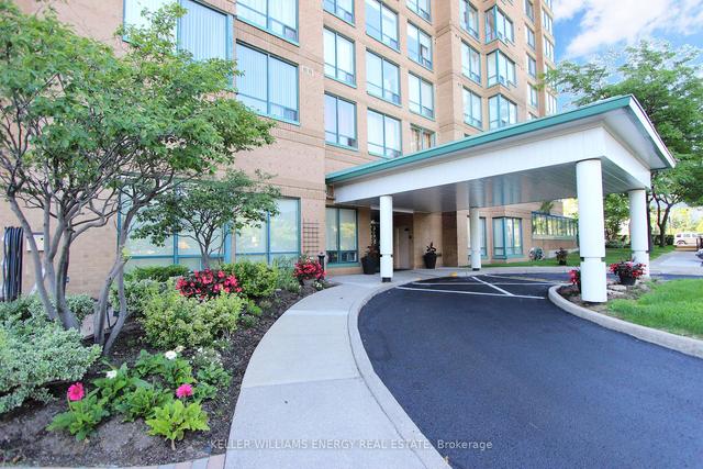 1104 - 711 Rossland Rd E, Condo with 2 bedrooms, 2 bathrooms and 1 parking in Whitby ON | Image 12