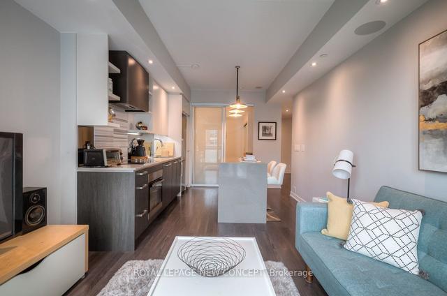 724 - 1830 Bloor St W, Condo with 1 bedrooms, 1 bathrooms and 0 parking in Toronto ON | Image 3