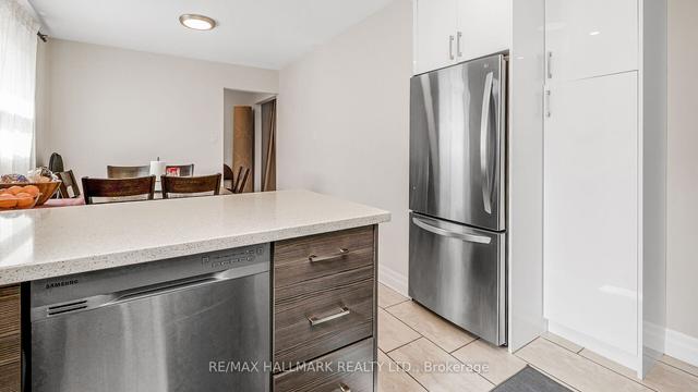 19 Benjamin Boake Tr, House semidetached with 3 bedrooms, 3 bathrooms and 4 parking in Toronto ON | Image 38