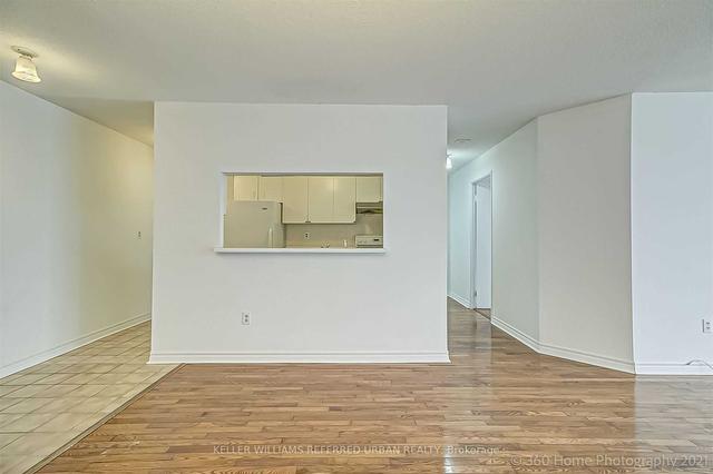 211 - 4185 Shipp Dr, Condo with 2 bedrooms, 2 bathrooms and 1 parking in Mississauga ON | Image 6