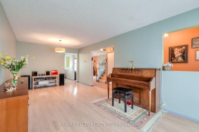 67 Tunney Cres, House detached with 3 bedrooms, 2 bathrooms and 3 parking in Markham ON | Image 12
