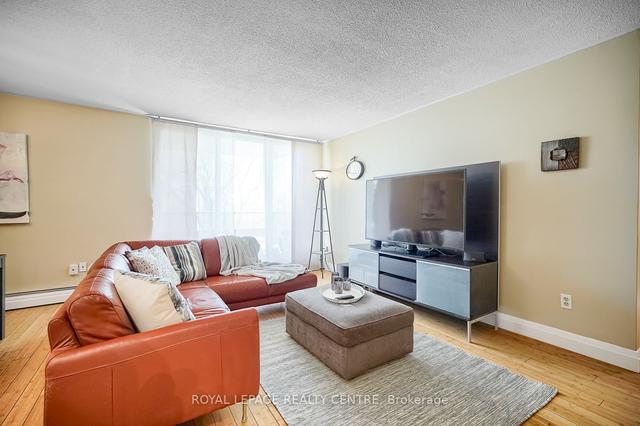 409 - 11 Neilson Dr, Condo with 3 bedrooms, 2 bathrooms and 1 parking in Toronto ON | Image 3