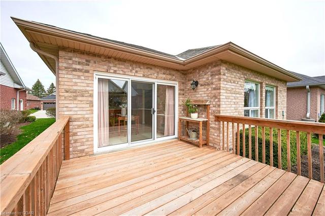 25 Cherry Blossom Circle, House detached with 2 bedrooms, 2 bathrooms and 2 parking in Guelph ON | Image 22