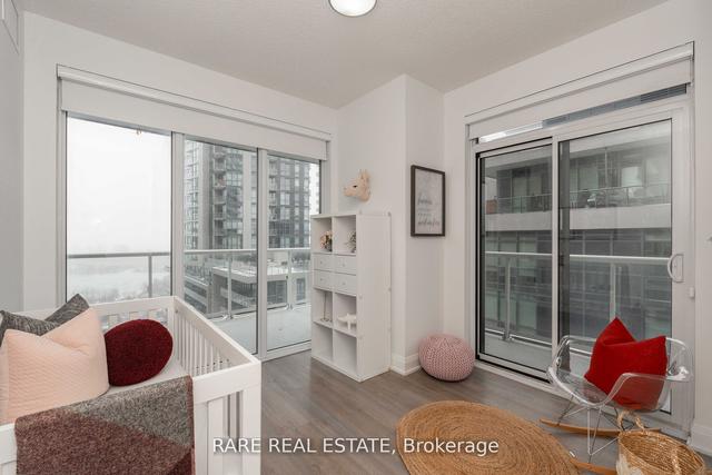 804 - 56 Annie Craig Dr, Condo with 2 bedrooms, 1 bathrooms and 1 parking in Toronto ON | Image 9