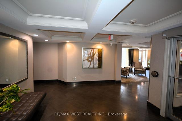 107 - 455 Rosewell Ave, Condo with 2 bedrooms, 2 bathrooms and 2 parking in Toronto ON | Image 25