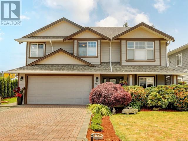 723 Lavender Ave, House detached with 6 bedrooms, 3 bathrooms and 8 parking in Saanich BC | Image 1