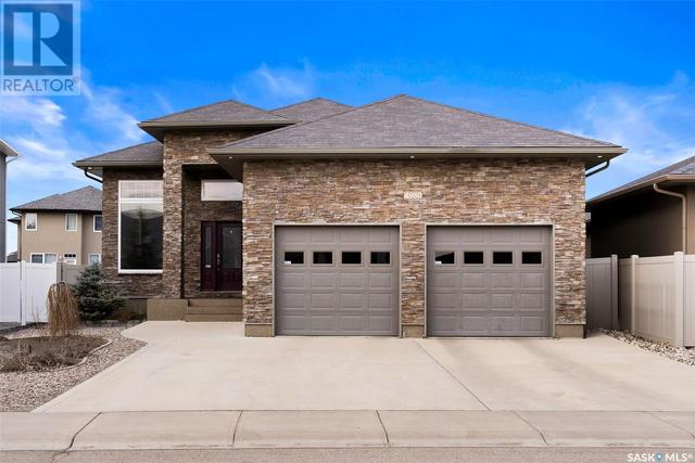 4980 Wright Road, House detached with 5 bedrooms, 3 bathrooms and null parking in Regina SK | Image 2