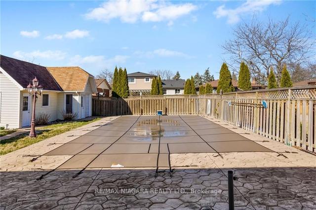 111 Sherman Dr, House detached with 2 bedrooms, 2 bathrooms and 3 parking in St. Catharines ON | Image 28