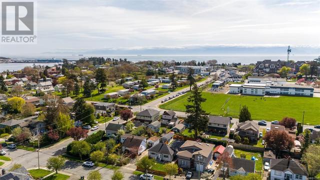 1007 Dunsmuir Rd, House detached with 3 bedrooms, 2 bathrooms and 4 parking in Esquimalt BC | Image 34