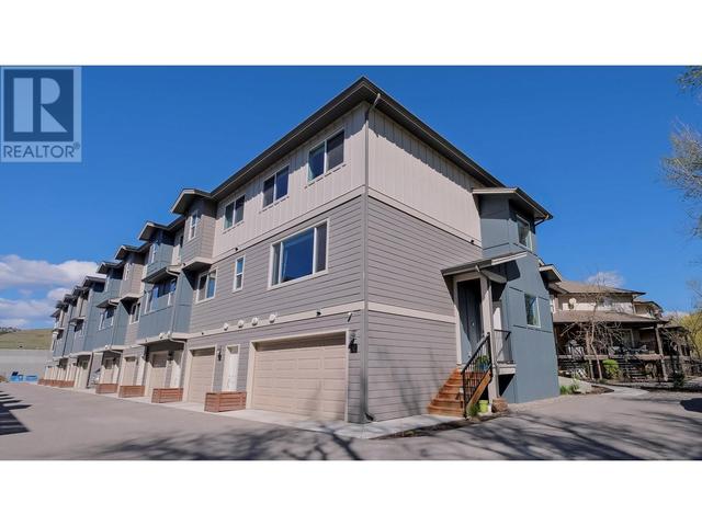 10 - 1297 Findlay Road, House attached with 3 bedrooms, 2 bathrooms and 2 parking in Kelowna BC | Image 1