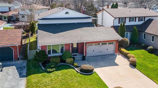 20 Pioneer Court, House detached with 3 bedrooms, 2 bathrooms and 6 parking in St. Catharines ON | Image 1