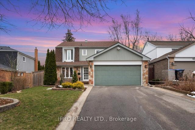 72 Madelaine Cres, House detached with 4 bedrooms, 4 bathrooms and 6 parking in Brampton ON | Image 23