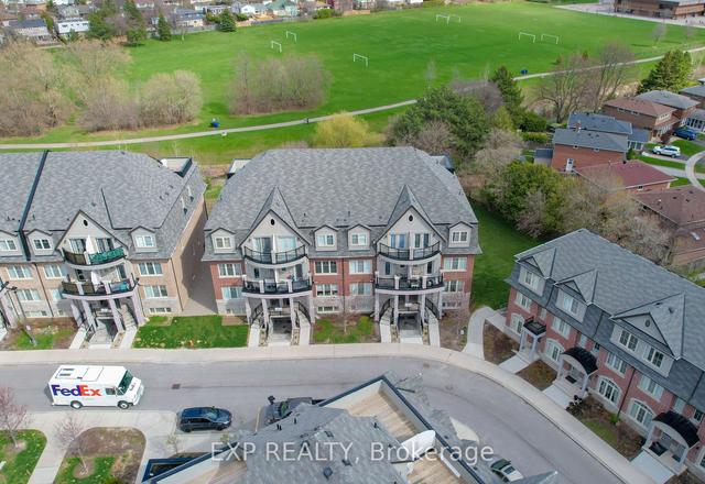 11 - 9 Eaton Park Lane, Townhouse with 2 bedrooms, 2 bathrooms and 1 parking in Toronto ON | Image 17