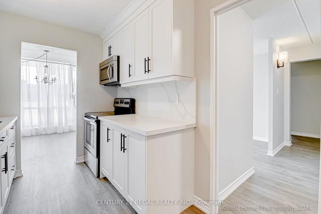 901 - 2 Glamorgan Ave, Condo with 2 bedrooms, 1 bathrooms and 1 parking in Toronto ON | Image 14