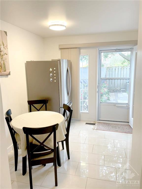 306 Kintyre Private, Townhouse with 3 bedrooms, 2 bathrooms and 1 parking in Ottawa ON | Image 9