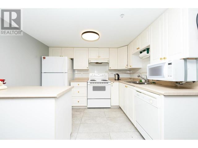 1704 - 612 Sixth Street, Condo with 1 bedrooms, 2 bathrooms and 1 parking in New Westminster BC | Image 27