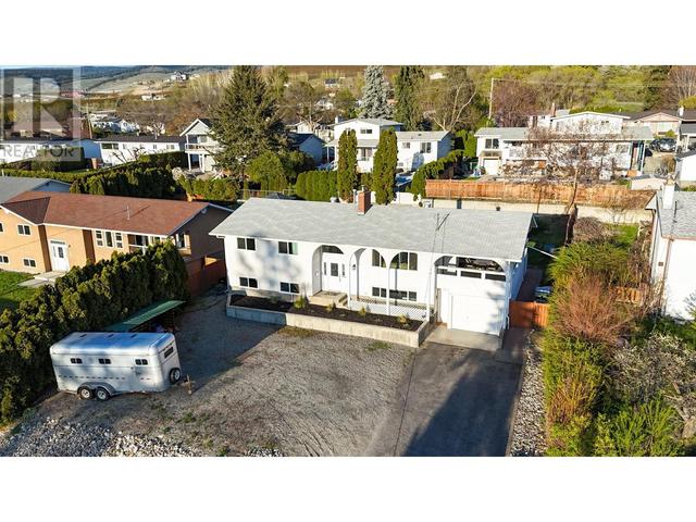 675 Seaford Road, House detached with 6 bedrooms, 3 bathrooms and 11 parking in Kelowna BC | Image 1