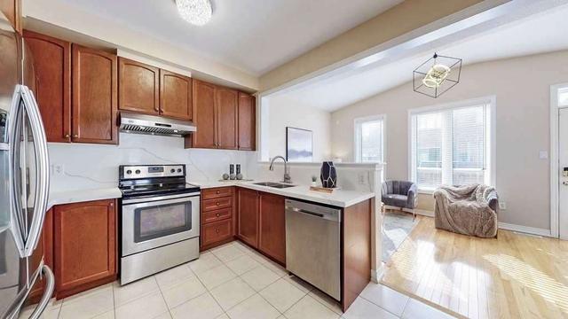 53 Ostrovsky Rd, House semidetached with 4 bedrooms, 4 bathrooms and 4 parking in Vaughan ON | Image 7