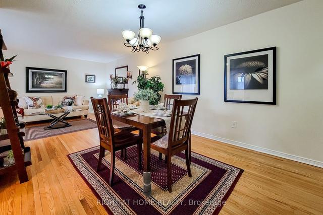 597 Timber Lane, Townhouse with 4 bedrooms, 2 bathrooms and 1 parking in Burlington ON | Image 2