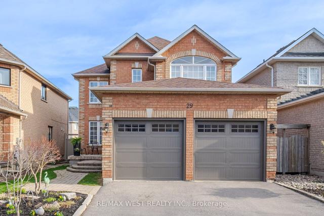 29 Tanzini Dr, House detached with 3 bedrooms, 4 bathrooms and 6 parking in Caledon ON | Image 1