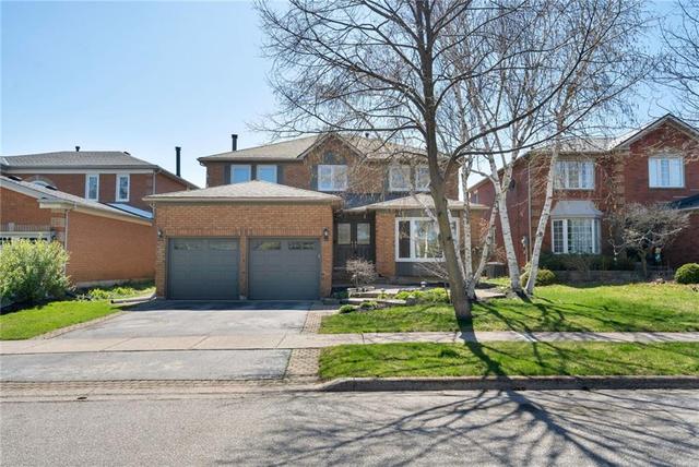 2112 Lumberman Lane, House detached with 4 bedrooms, 2 bathrooms and 2 parking in Oakville ON | Image 1