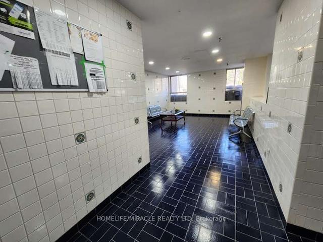 1605 - 40 Panorama Crt, Condo with 2 bedrooms, 1 bathrooms and 1 parking in Toronto ON | Image 29