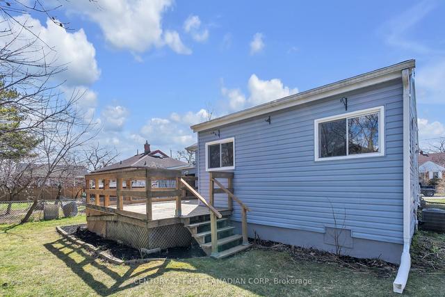 180 Gammage St, House detached with 3 bedrooms, 2 bathrooms and 3 parking in London ON | Image 34