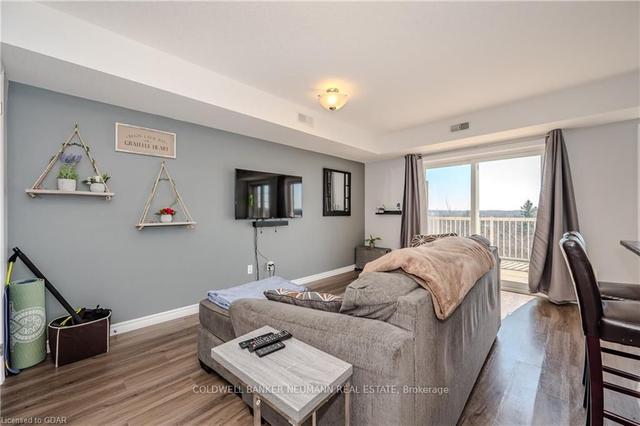 205 - 7 Cityview Dr S, Condo with 1 bedrooms, 1 bathrooms and 1 parking in Guelph ON | Image 2