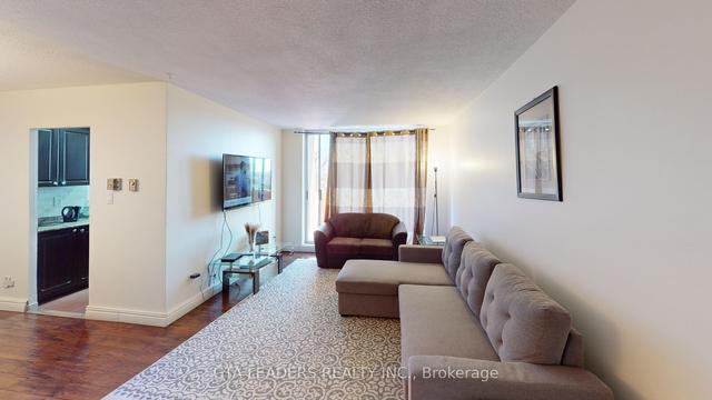 629 - 2645 Jane St, Condo with 3 bedrooms, 2 bathrooms and 1 parking in Toronto ON | Image 14