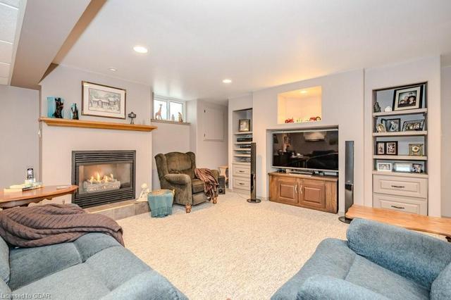 17 Sunrise Court, House detached with 4 bedrooms, 2 bathrooms and 6 parking in Guelph ON | Image 25