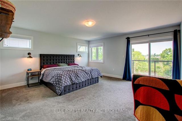 2 - 2810 Sheffield Pl, Condo with 5 bedrooms, 3 bathrooms and 4 parking in London ON | Image 9