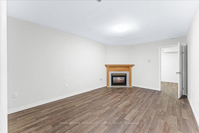 107 Wessenger Dr, House detached with 3 bedrooms, 2 bathrooms and 3 parking in Barrie ON | Image 19