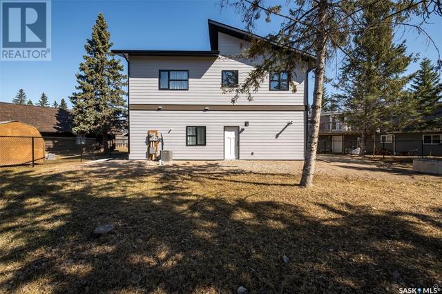 13 Henderson Place, House detached with 3 bedrooms, 2 bathrooms and null parking in Candle Lake SK | Image 32