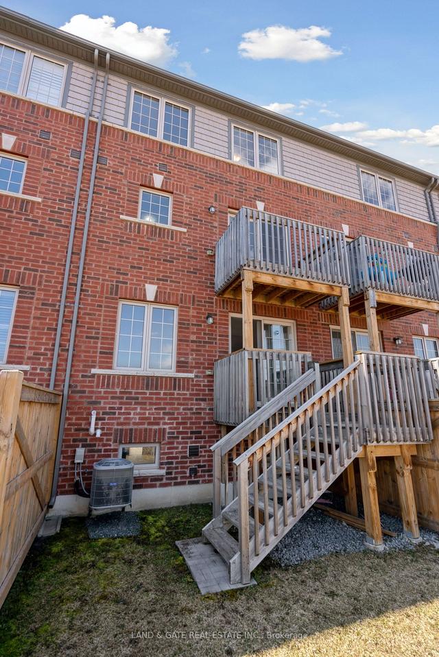 2653 Deputy Minister Path, Townhouse with 4 bedrooms, 3 bathrooms and 2 parking in Oshawa ON | Image 32