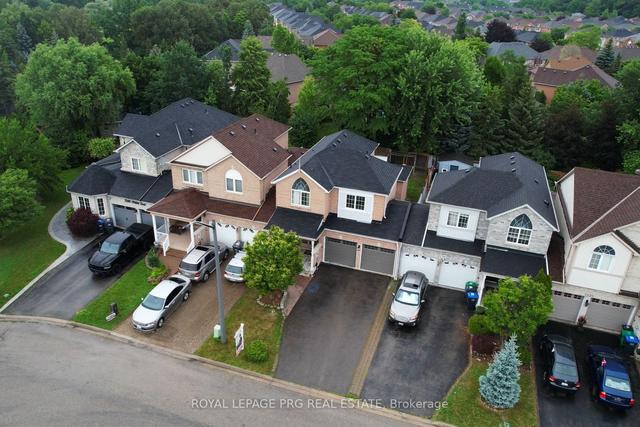 7241 Pallett Crt, House attached with 3 bedrooms, 4 bathrooms and 4 parking in Mississauga ON | Image 30