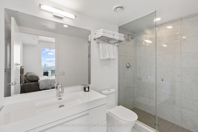 3104 - 39 Roehampton Ave, Condo with 2 bedrooms, 2 bathrooms and 1 parking in Toronto ON | Image 7