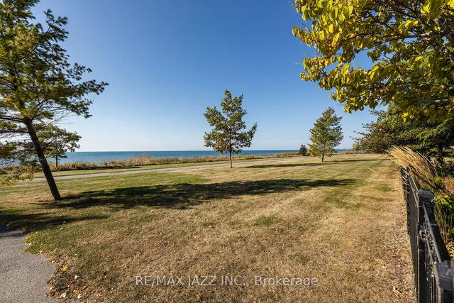 304 - 385 Lakebreeze Dr, Condo with 1 bedrooms, 1 bathrooms and 1 parking in Clarington ON | Image 21