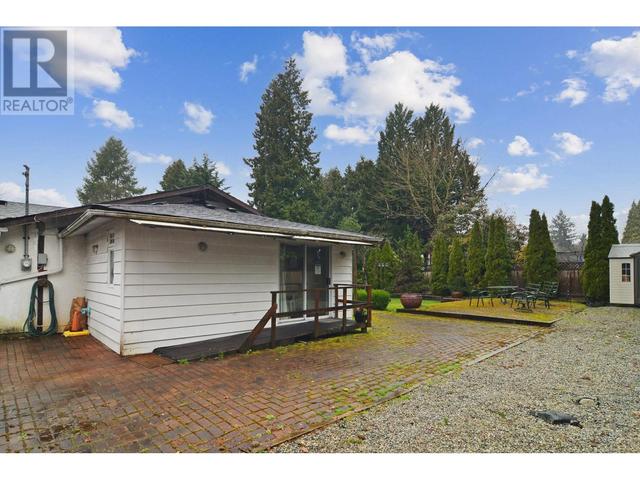21421 River Road, House detached with 3 bedrooms, 2 bathrooms and null parking in Maple Ridge BC | Image 30