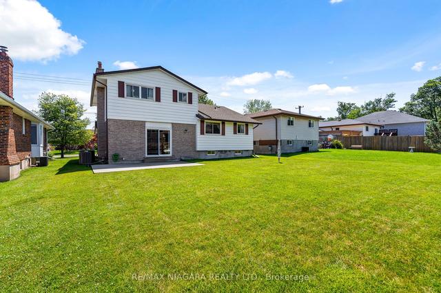 337 Barrick Rd, House detached with 3 bedrooms, 2 bathrooms and 4 parking in Port Colborne ON | Image 22