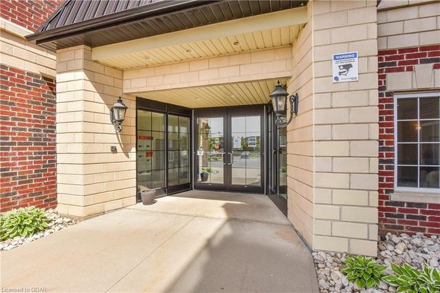 105 - 308 Watson Parkway N, House attached with 1 bedrooms, 1 bathrooms and 1 parking in Guelph ON | Image 44