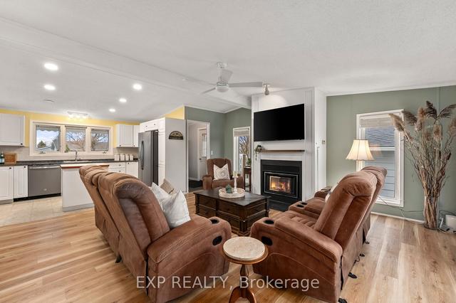 24 Kelsey Cres, House detached with 3 bedrooms, 2 bathrooms and 4.5 parking in Georgina ON | Image 34