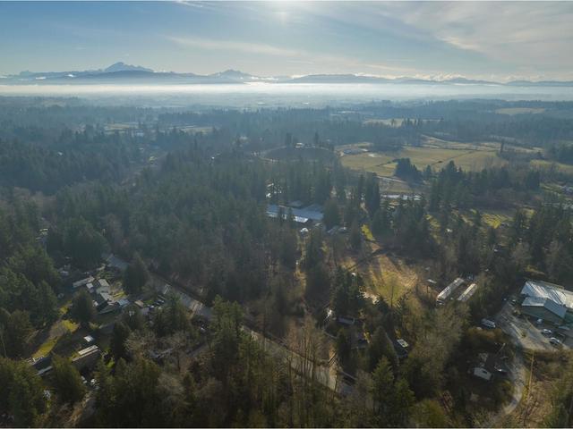 25039 8 Avenue, House detached with 6 bedrooms, 5 bathrooms and null parking in Langley BC | Image 15