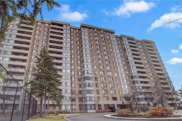 908 - 5 Lisa Drive, Condo with 3 bedrooms, 2 bathrooms and null parking in Brampton ON | Image 2