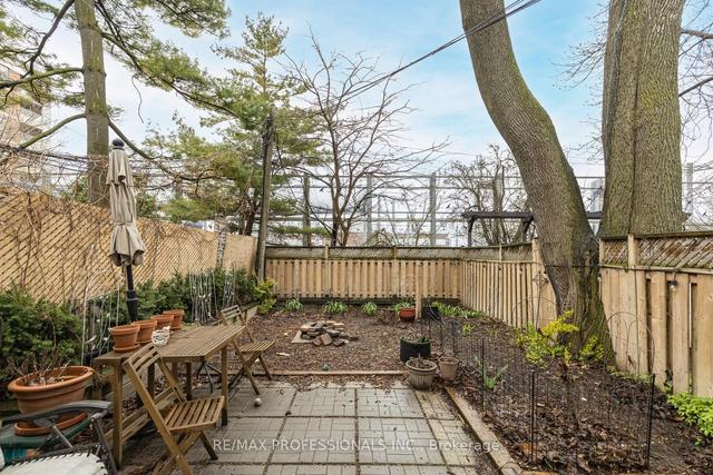 179 Marion St, House semidetached with 4 bedrooms, 4 bathrooms and 2 parking in Toronto ON | Image 17