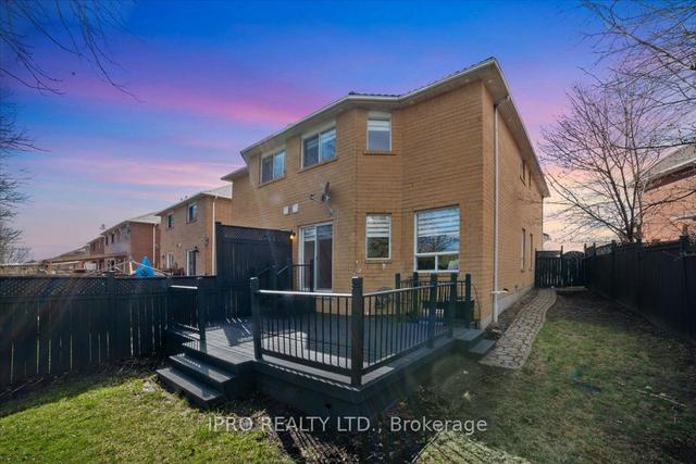 1180 Prestonwood Cres, House semidetached with 3 bedrooms, 4 bathrooms and 3 parking in Mississauga ON | Image 36