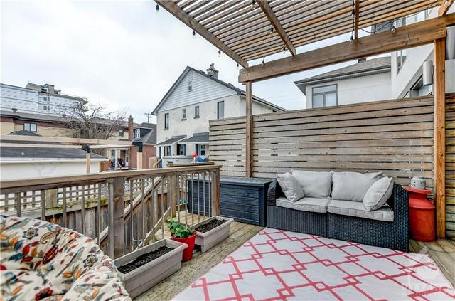 382 Whitby Avenue, Home with 3 bedrooms, 3 bathrooms and 2 parking in Ottawa ON | Image 25